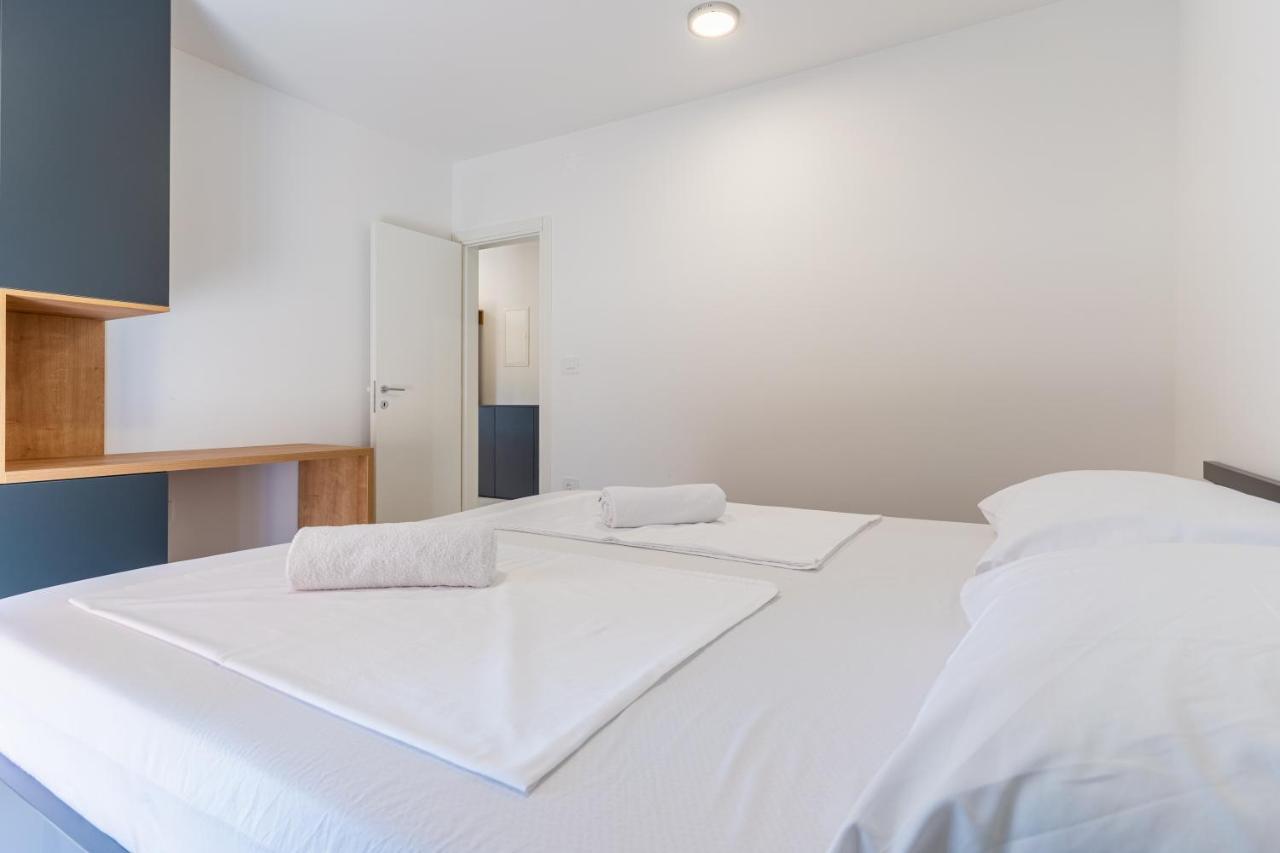 Blue Sorbeto Apartment Cres Luaran gambar